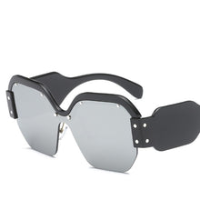 Load image into Gallery viewer, Oversized Sunglasses